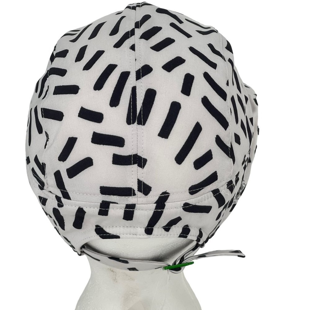 NWT LULULEMON SEAWHEEZE Race to Win Adjustable Cap Hat White Black Squiggles O/S - Picture 2 of 8